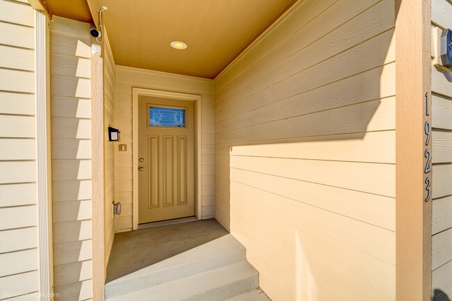 Photo - 1923 N Nelson St