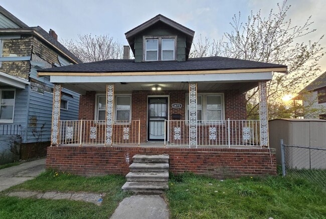 Building Photo - Fully Renovated 3-Bedroom Home – Move-In R...