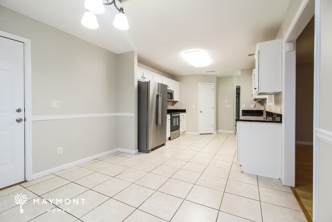 Photo - 15 Fox Den Ln