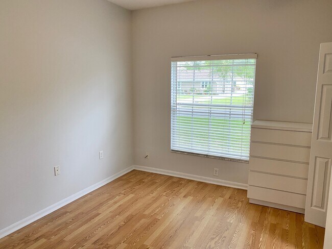 Photo - 6440 Elmwood Ave Unidad 2