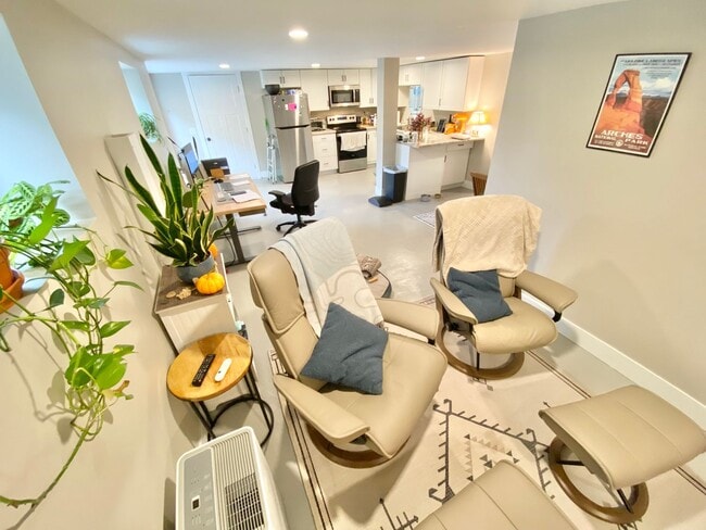 Photo - 127 Station Rd Unit #3