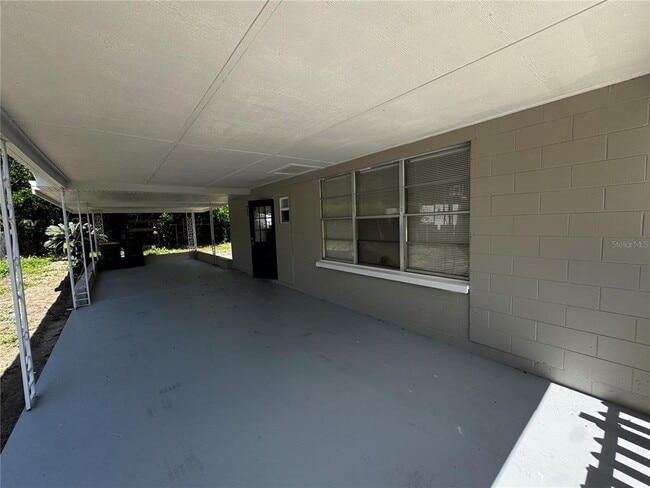 Photo - 1610 Crest Ave