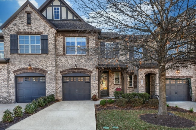 Photo - 2017 Bungalow Dr Townhome