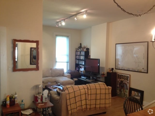 Building Photo - 1503 N Cass St Rental