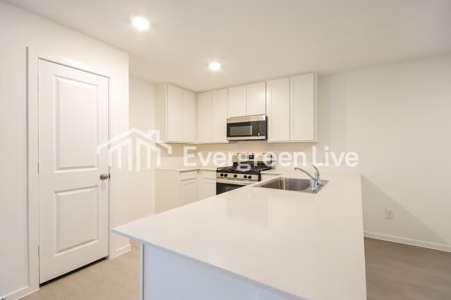 Photo - 31428 Moore Rd