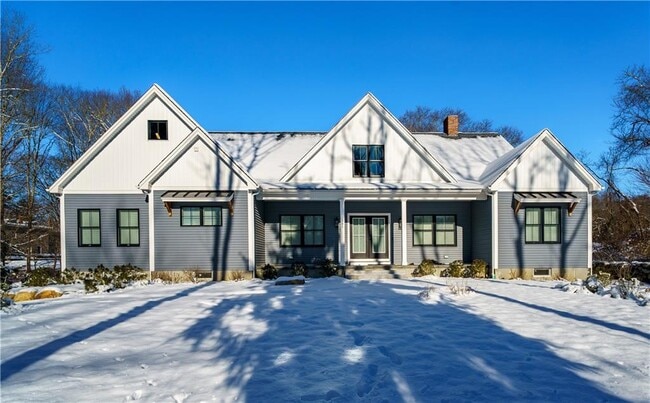 Photo - 1241 Saugatucket Rd