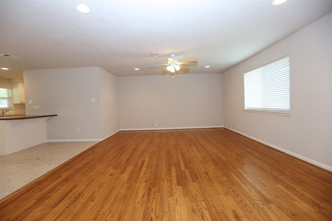 Photo - 6123 Grape St