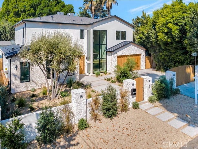 Photo - 5149 Beeman Ave