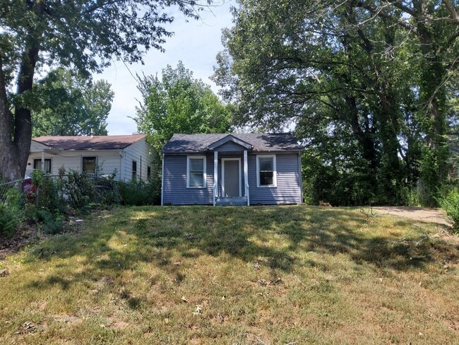 2887 Woodlawn Terrace