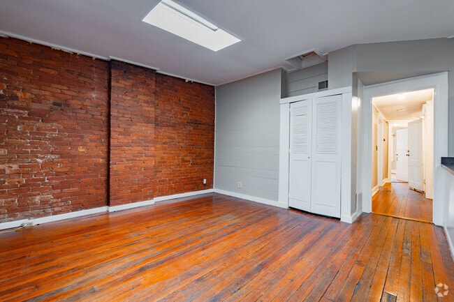 3BR, 3BA - 4,000SF - Dining Room 3rd Floor