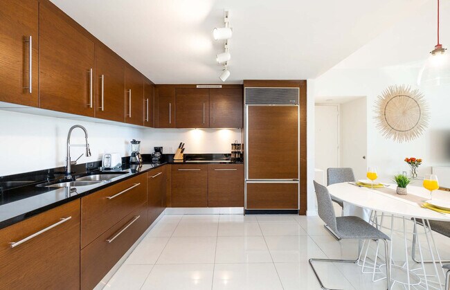 Photo - 485 Brickell Ave Unit ID1240488P