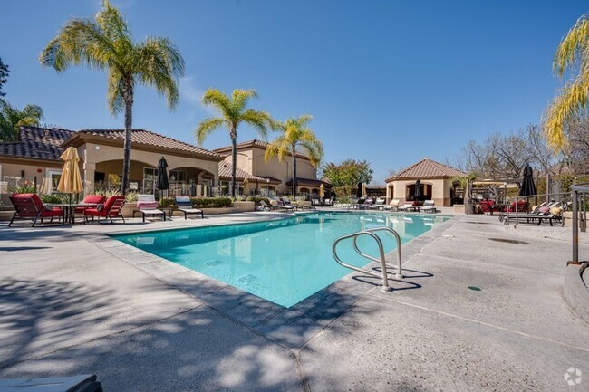 Building Photo - Solana Ridge Rental