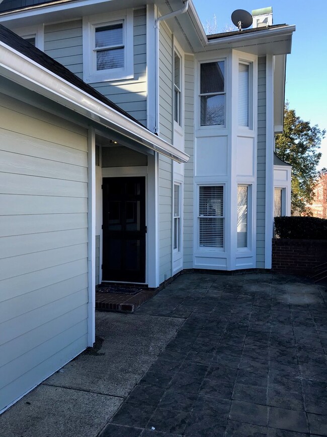 Photo - 3 bedroom townhome across from Panthers St...