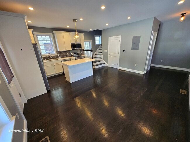 Photo - 136 Quincy St