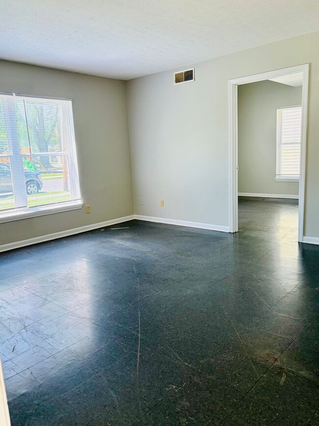 Photo - First floor one bedroom apartment in Portland- Section 8 accepted