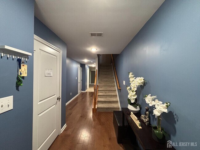 Photo - 1302 Hights Farm Rd N