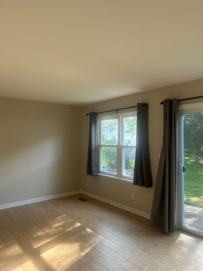 2464 Devonshire Ct