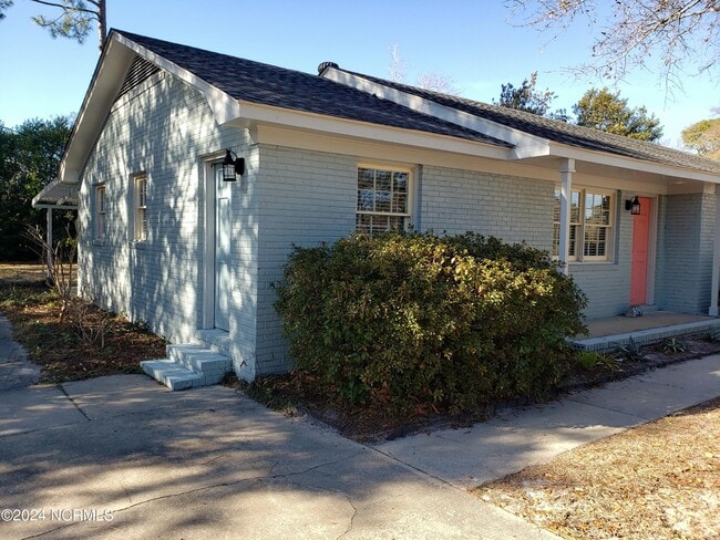 Photo - 809 Shakespeare Dr