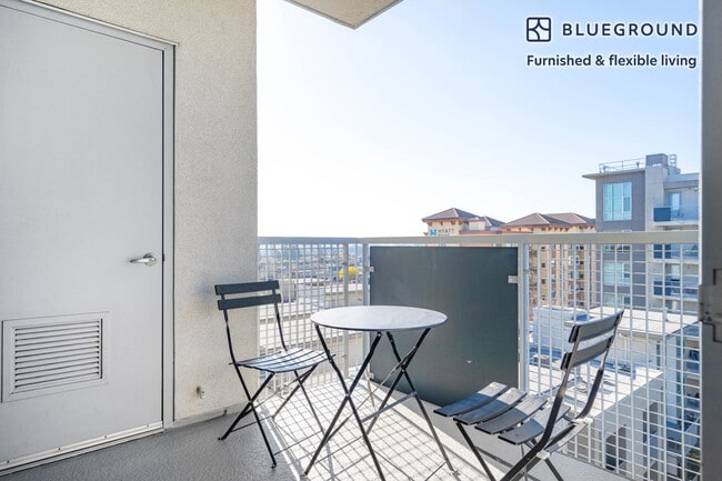 Photo - 550 Moreland Way Unidad SI FL7-ID1252