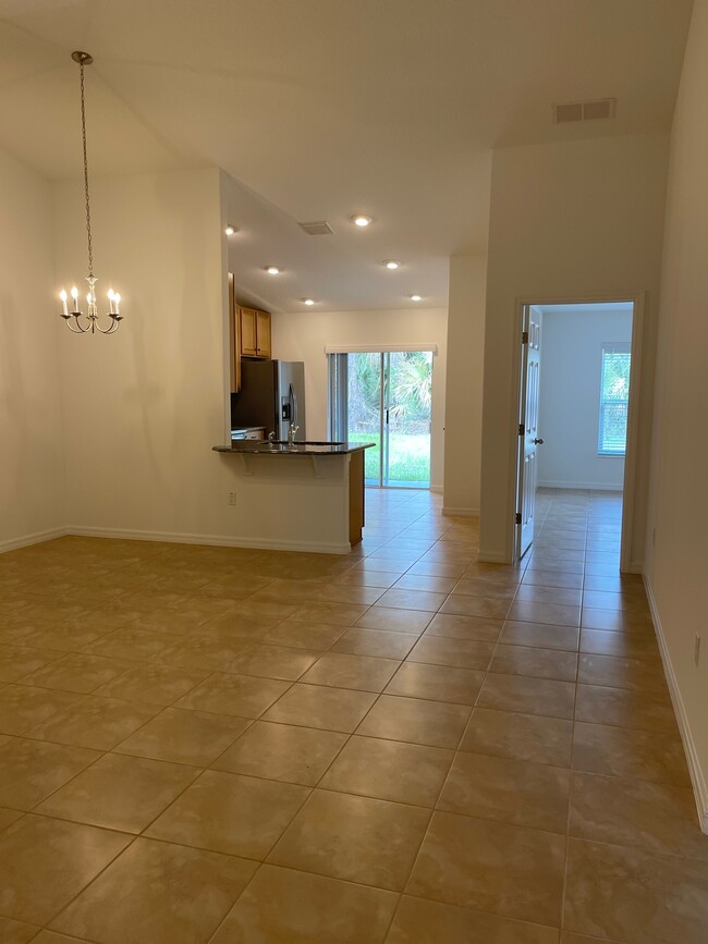 Photo - 29 Slumberland Path