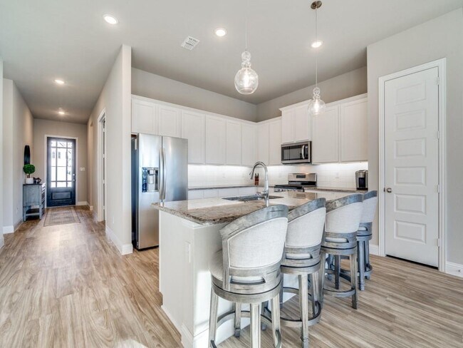 Photo - 1913 Renwick Dr