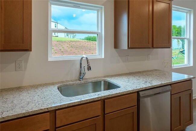 Photo - 233 Bloomfield Cir