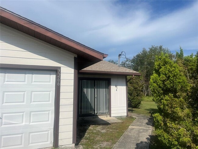 Building Photo - 7266 Pond Cir