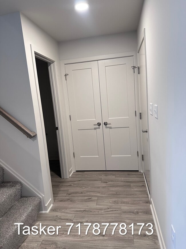 Photo - 7244 White Oak Blvd