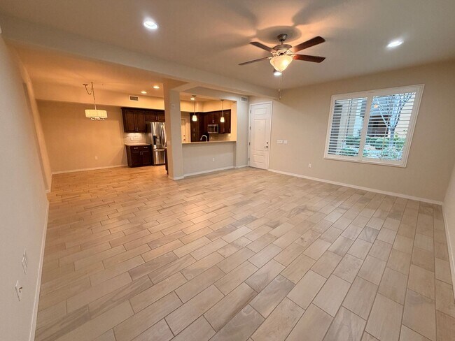 Photo - Ground Level 2/2 Condo, *Gated N. Scottsdale* Community w/2 Car Garage