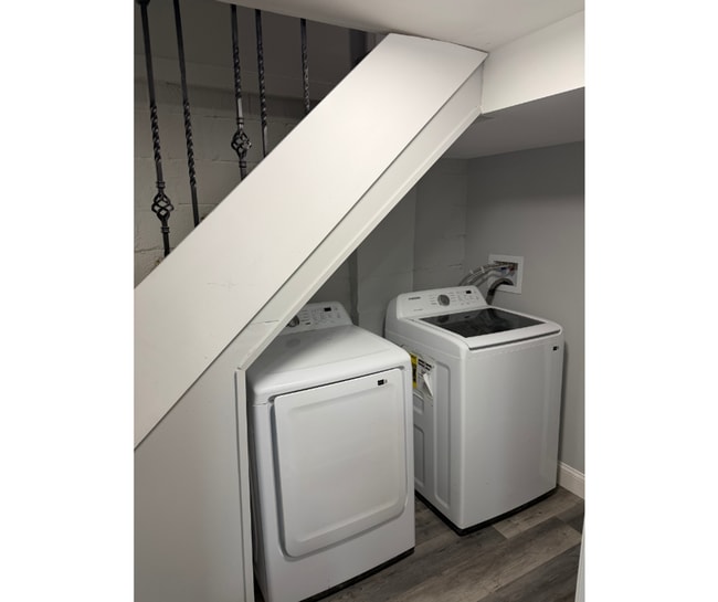 Photo - 1271 Limit Ave Unit BB W/Bath $850 Available