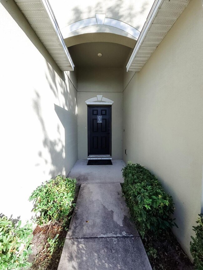 Photo - 185 SW Exmore Ave