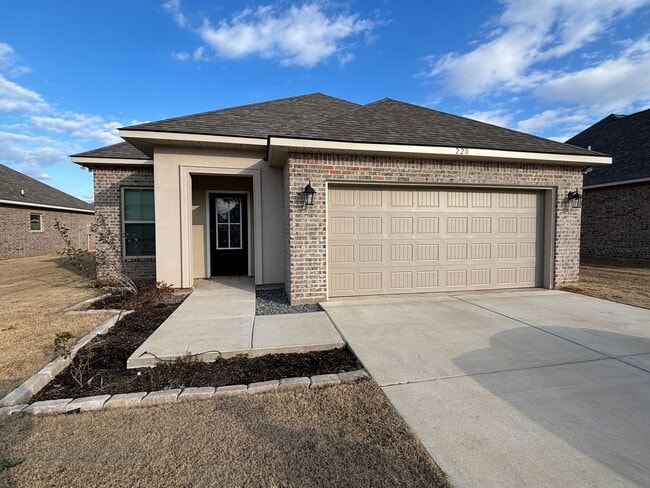 Building Photo - GATED COMMUNITY OF WILLOW HEIGHTS IN NORTH BOSSIER