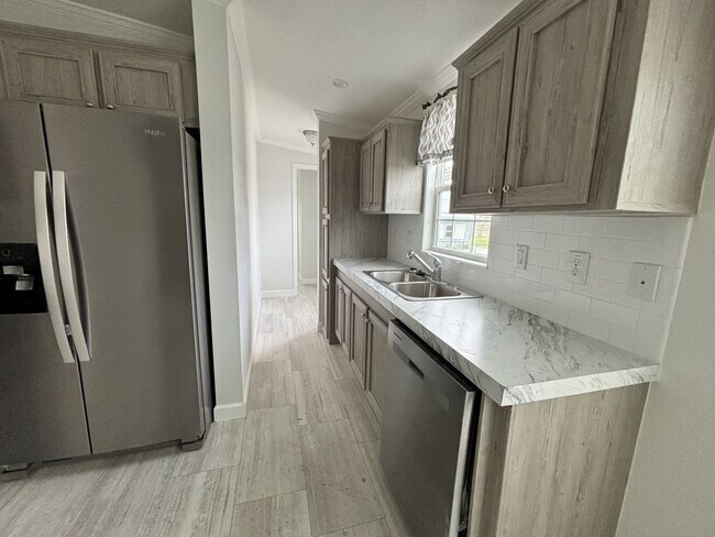 28 Nyborg Ave
