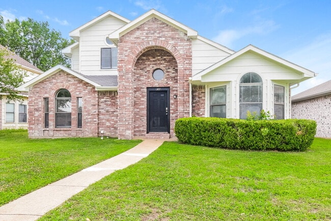 Photo - 1411 Sandalwood Dr