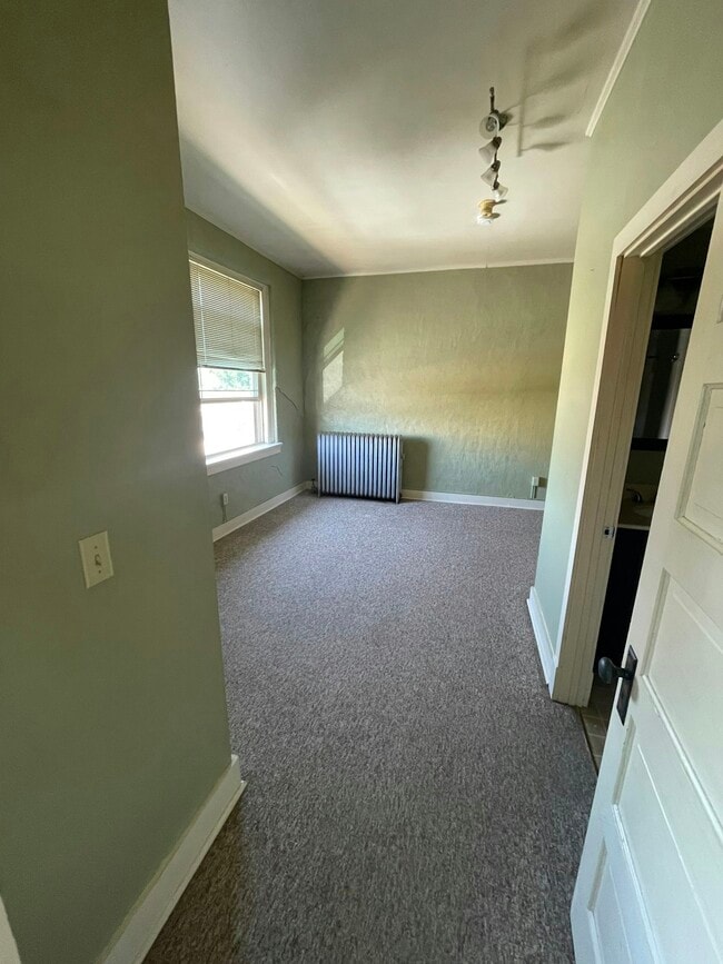 Photo - 109 1/2 East 6th Street, Unit 6 Unit 6