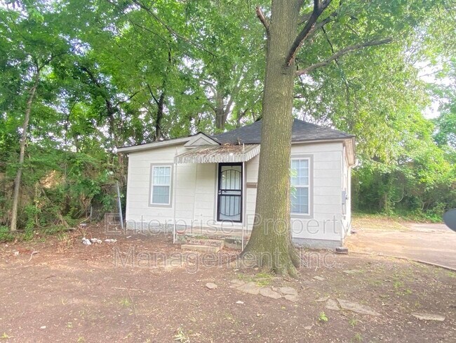 Photo - 1113 North Pkwy