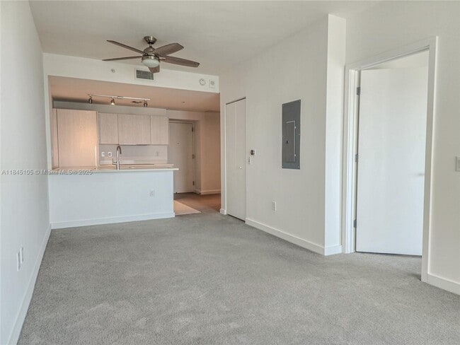 Building Photo - 501 NE 31st St Unit 2604 Rental