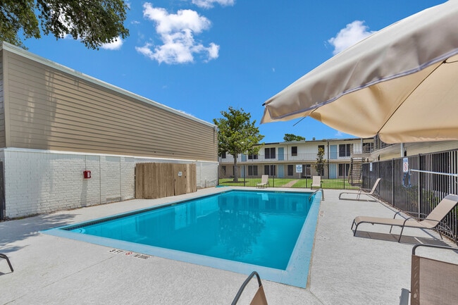 Photo - Villa Nueva Apartments