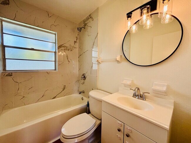 Photo - 922 E Brownlee St