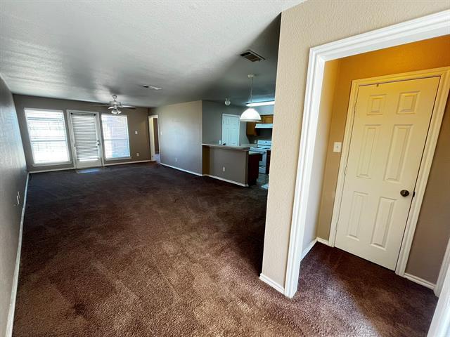 Photo - 3005 Carlton Pkwy