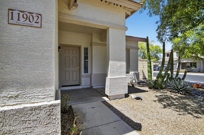 Photo - 11902 W Jefferson St