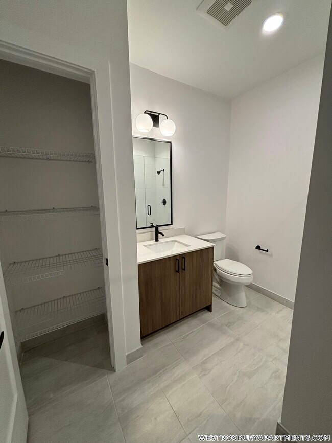 Photo - 199 Gardner St Unidad 109