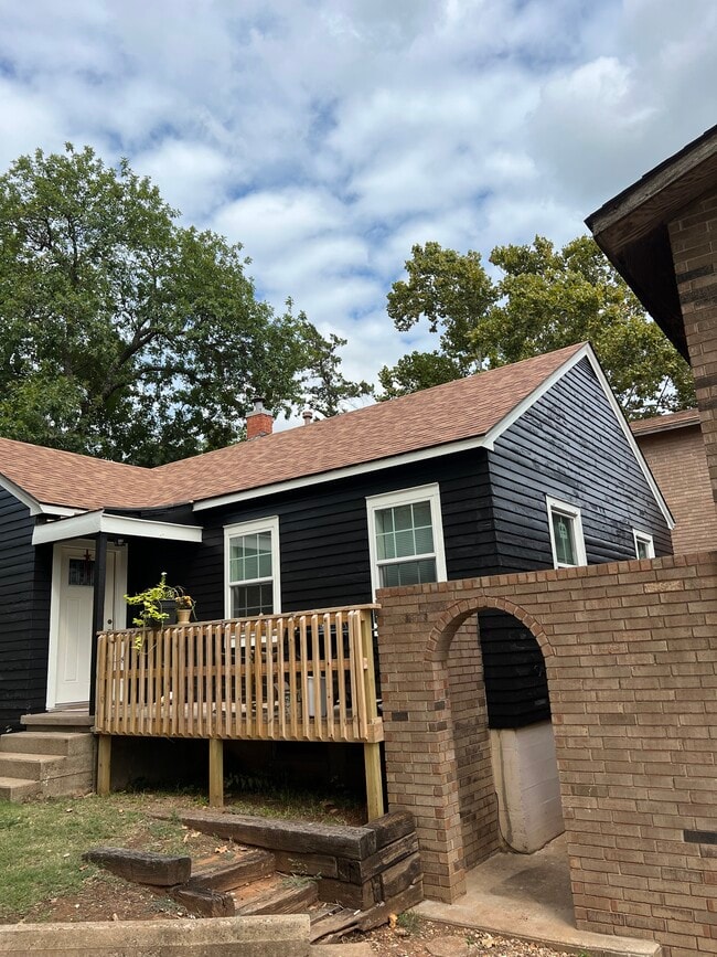 Photo - 221 N Duncan St