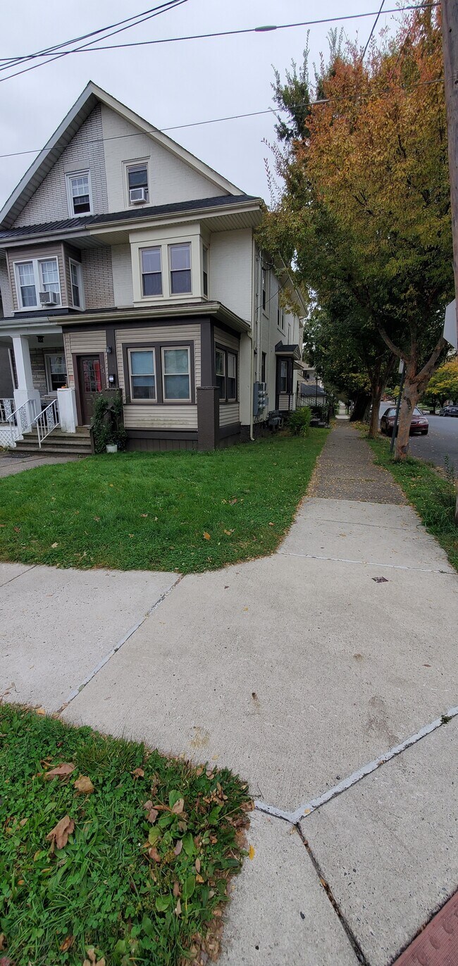 Photo - 531 W Union Blvd Unit # 3