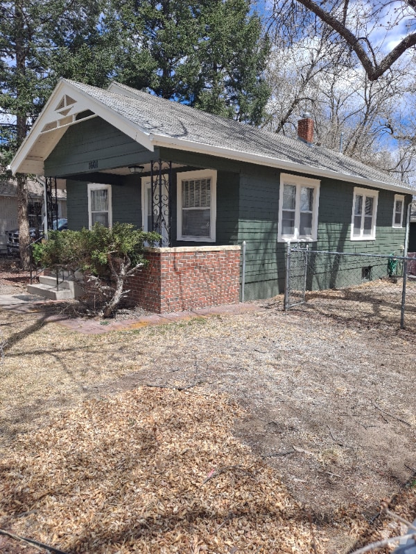 Building Photo - 1601 N El Paso St Rental