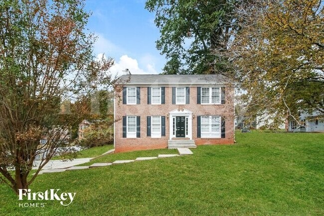 Building Photo - 1877 Wedgewood Dr