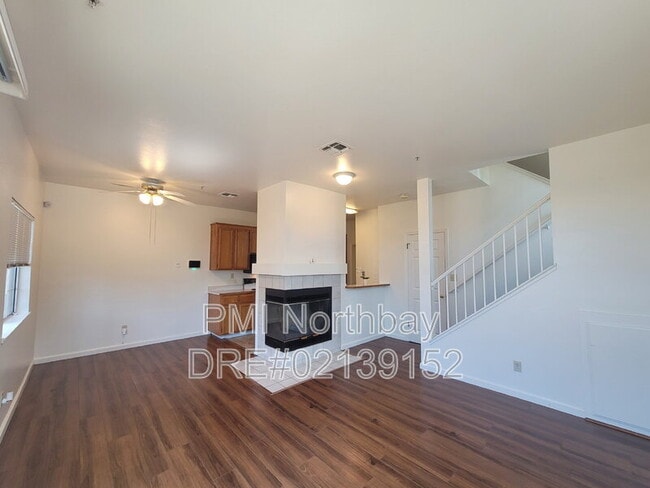 Photo - 68 Manchester Dr