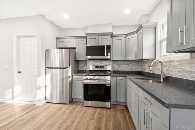 Photo - 21 Elysian Ave Unit C