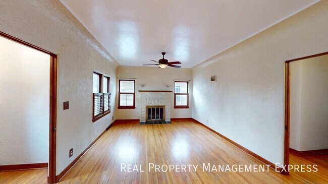 Photo - Beautiful 4 Bedroom 1.5 Bath Single Family Home in Central Sioux Falls