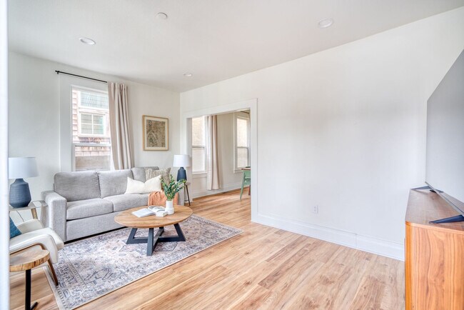 2515 NW Upshur St Unit SI ID1611875P